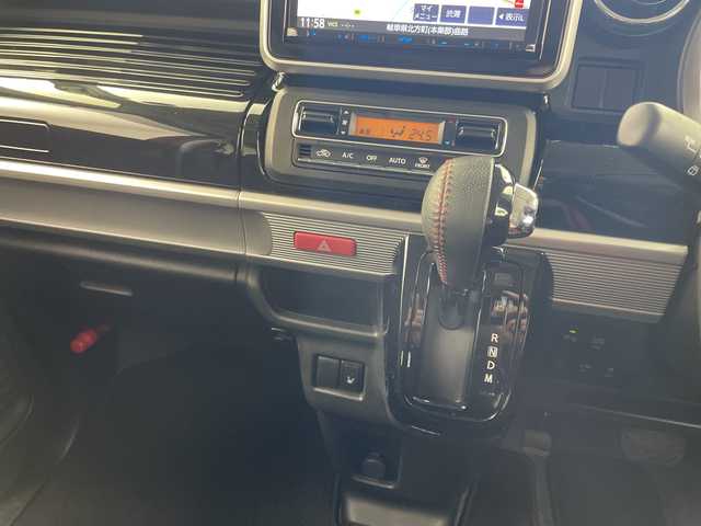 スズキ スペーシア カスタム HYBRID XS ターボ 岐阜県 2019(令1)年 3.1万km フェニックスレッドパール 純正8インチナビゲーション【KEMWOOD】/Bluetooth/CD DVD/フルセグテレビ/iPod/USB/AM FM/SD/両側パワースライドドア/革巻きステアリング/ステアリングリモコン/パドルシフト/LEDヘッドライト/オートライト/ハーフレザーシート/シートヒーター(D席)/純正ビルトインETC/シートバックテーブル/スズキセーフティサポート/衝突被害軽減機能/横滑り防止装置/車線逸脱警報