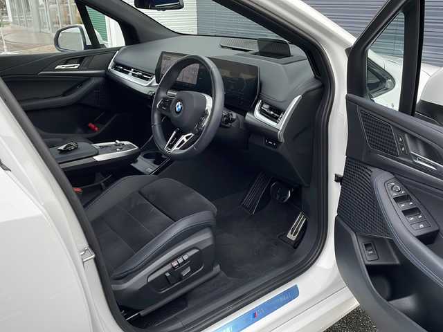 ＢＭＷ ＢＭＷ ２１８ｉ