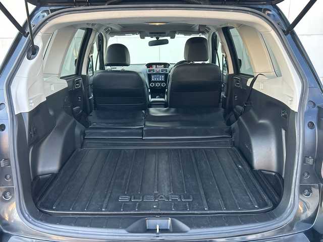スバル フォレスター 2．0XT アイサイト 埼玉県 2014(平26)年 11.3万km クリスタルブラックシリカ (株)IDOMが運営する【じしゃロン熊谷店】の自社ローン対象車両になります。こちらは現金ご利用時の価格です。自社ローンご希望の方は別途その旨お申付け下さい。/純正ダイヤトーン製メモリーナビ　/　CD/DVD/DTV/Bluetooth/USB/サンルーフ/バックカメラ/アイサイトVer.2/・全車速追従機能付クルーズコントロール/・プリクラッシュブレーキ/・AT誤発進抑制制御/・車線逸脱警報/・ふらつき警報/・先行車発信お知らせ/パワーバックドア/前席シートヒーター/前席パワーシート/ステアリングスイッチ/パドルシフト/アルミペダル/純正フロアマット