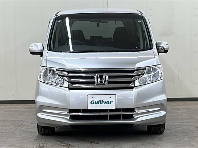 ホンダ ステップワゴン G コンフォートセレクション 道央・札幌 2013(平25)年 9.5万km スーパープラチナメタリック ワンオーナー/4WD/純正SDナビ(フルセグ、FM、AM、CD、DVD、SD、USB)/バックカメラ/クルーズコントロール/両側パワースライドドア/寒冷地仕様/アイドリングストップ/オートライト/ステアリングスイッチ/後席モニター/社外ドライブレコーダー(前後)/冬タイヤ積み込み(社外15インチAW)/スマートキー/ETC/保証書、取扱説明書有/スペアキー×1