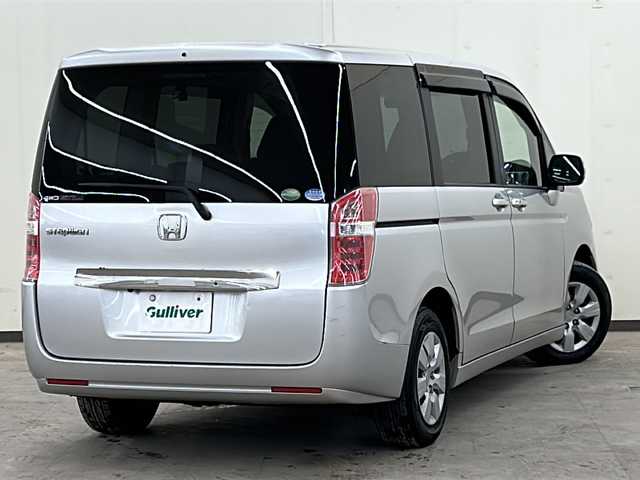 ホンダ ステップワゴン G コンフォートセレクション 道央・札幌 2013(平25)年 9.5万km スーパープラチナメタリック ワンオーナー/4WD/純正SDナビ(フルセグ、FM、AM、CD、DVD、SD、USB)/バックカメラ/クルーズコントロール/両側パワースライドドア/寒冷地仕様/アイドリングストップ/オートライト/ステアリングスイッチ/後席モニター/社外ドライブレコーダー(前後)/冬タイヤ積み込み(社外15インチAW)/スマートキー/ETC/保証書、取扱説明書有/スペアキー×1