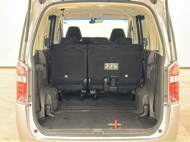 ホンダ ステップワゴン G コンフォートセレクション 道央・札幌 2013(平25)年 9.5万km スーパープラチナメタリック ワンオーナー/4WD/純正SDナビ(フルセグ、FM、AM、CD、DVD、SD、USB)/バックカメラ/クルーズコントロール/両側パワースライドドア/寒冷地仕様/アイドリングストップ/オートライト/ステアリングスイッチ/後席モニター/社外ドライブレコーダー(前後)/冬タイヤ積み込み(社外15インチAW)/スマートキー/ETC/保証書、取扱説明書有/スペアキー×1