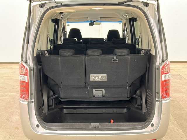 ホンダ ステップワゴン G コンフォートセレクション 道央・札幌 2013(平25)年 9.5万km スーパープラチナメタリック ワンオーナー/4WD/純正SDナビ(フルセグ、FM、AM、CD、DVD、SD、USB)/バックカメラ/クルーズコントロール/両側パワースライドドア/寒冷地仕様/アイドリングストップ/オートライト/ステアリングスイッチ/後席モニター/社外ドライブレコーダー(前後)/冬タイヤ積み込み(社外15インチAW)/スマートキー/ETC/保証書、取扱説明書有/スペアキー×1