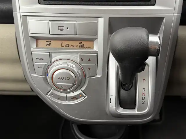 ホンダ ゼスト D 愛知県 2009(平21)年 9.2万km プレミアムホワイトパール スタッドレスタイヤ付/社外AW/純正フロアマット/ハロゲンヘッドライト