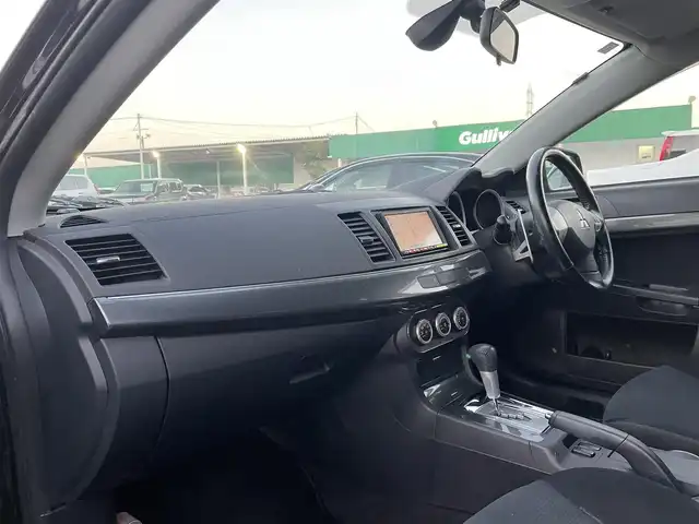 三菱 ギャラン フォルティス スポーツバック スポーツ 千葉県 2008(平20)年 10.1万km アメジストブラック ・純正HDDナビ（NR-HZ750CD）/・ワンセグテレビ/・CD DVD /・キセノンヘッドライト/・オートライト/・ETC/・パドルシフト/・社外RAYS18インチAW/・純正フロアマット/・スペアキー有/・取扱説明書