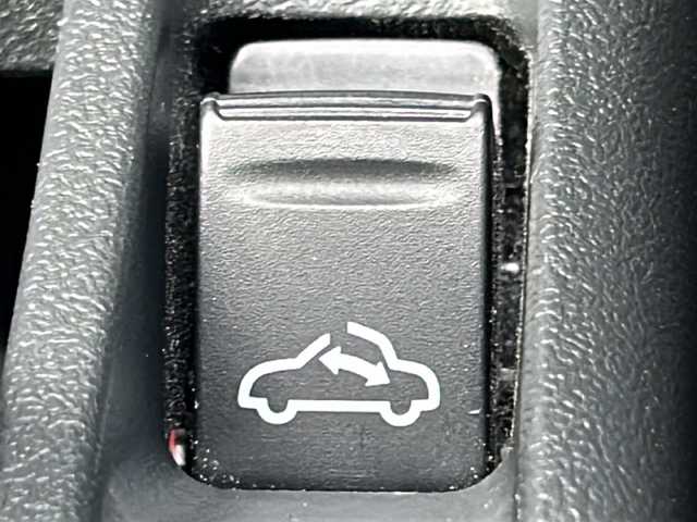 ダイハツ コペン ローブ S 福島県 2018(平30)年 4.9万km パールホワイトⅢ レカロシート オートマシフト ナビ ワンセグTV ETC シートヒーター LEDヘッドライト フォグランプ 純正16インチアルミホイール 横滑り防止 アイドリングストップ 電動格納ミラー フロアマット スマートキー