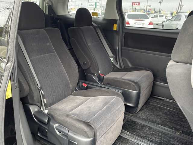 トヨタ アルファード 240S 茨城県 2014(平26)年 16.4万km ブラック 純正SDナビ(Bluetooth/バックカメラ/フルセグTV)/後席用モニター/横滑り防止装置/コーナーセンサー/HIDオートライト/サイドエアバッグ/カーテンエアバッグ/スマートキー/冷房WAC/USB入力端子/3列シート/純正フロアマット/両側パワースライドドア/18インチ純正アルミホイール/MTモード付AT