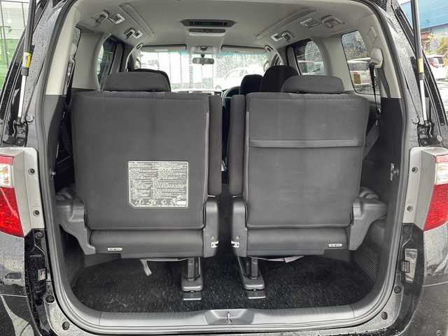 トヨタ アルファード 240S 茨城県 2014(平26)年 16.4万km ブラック 純正SDナビ(Bluetooth/バックカメラ/フルセグTV)/後席用モニター/横滑り防止装置/コーナーセンサー/HIDオートライト/サイドエアバッグ/カーテンエアバッグ/スマートキー/冷房WAC/USB入力端子/3列シート/純正フロアマット/両側パワースライドドア/18インチ純正アルミホイール/MTモード付AT