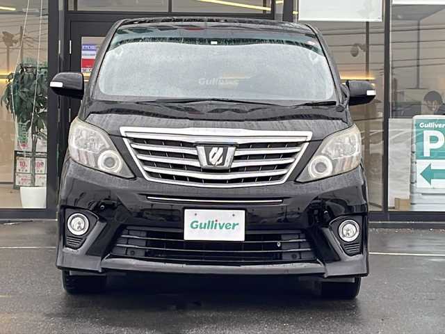 トヨタ アルファード 240S 茨城県 2014(平26)年 16.4万km ブラック 純正SDナビ(Bluetooth/バックカメラ/フルセグTV)/後席用モニター/横滑り防止装置/コーナーセンサー/HIDオートライト/サイドエアバッグ/カーテンエアバッグ/スマートキー/冷房WAC/USB入力端子/3列シート/純正フロアマット/両側パワースライドドア/18インチ純正アルミホイール/MTモード付AT