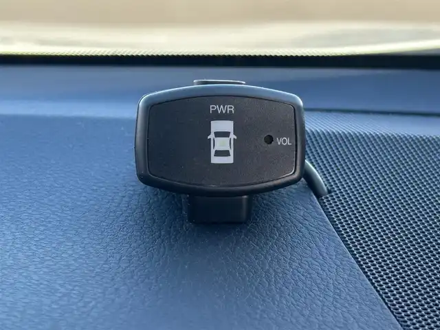 トヨタ ハリアー ハイブリッド プレミアム 岡山県 2014(平26)年 15万km ホワイトパールクリスタルシャイン 登録時走行距離　151372km/４WD/純正SDナビ(NSZN-W64T)/　(CD/DVD/フルセグTV/Bluetooth)/バックカメラ/クルーズコントロール/衝突被害軽減システム/コーナーセンサー/ドライブレコーダー/ビルトインETC/レザーシート/シートヒーター/D席メモリ機能付きパワーシート/N席パワーシート/パワーバックドア/革巻きステアリング/ステアリングスイッチ/純正LEDヘッドライト/フォグライト/オートライト/プッシュスタート/スマートキー/スペアキー×1/MTモード付きAT/アイドリングストップ/純正アルミホイール 18インチ/ドアバイザー/ウインカーミラー/電動格納ミラー/オートリトラミラー/純正フロアマット/横滑防止装置/盗難防止装置/取扱説明書/新車時整備手帳（保証書）