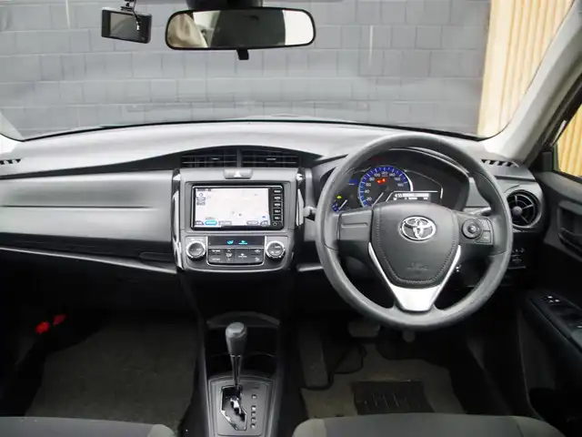 トヨタ カローラ アクシオ ハイブリッド 埼玉県 2018(平30)年 8.4万km 黒 バックカメラ/レーンアシスト/Bluetooth/ワンセグTV/ドラレコ/オートライト