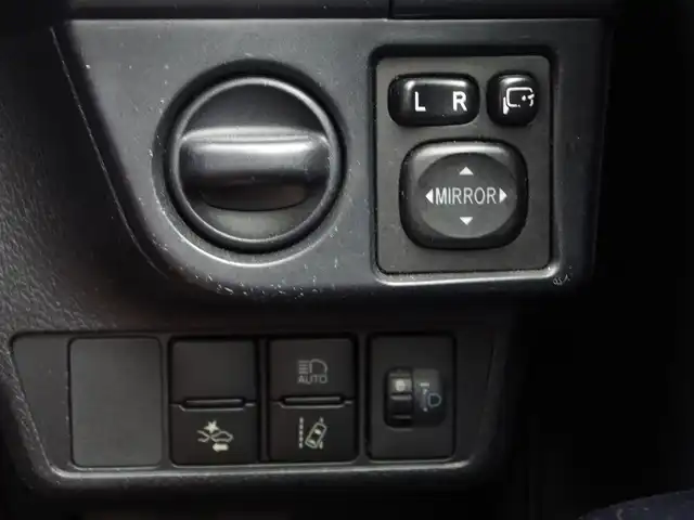 トヨタ カローラ アクシオ ハイブリッド 埼玉県 2018(平30)年 8.4万km 黒 バックカメラ/レーンアシスト/Bluetooth/ワンセグTV/ドラレコ/オートライト