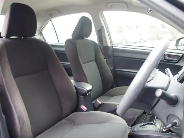 トヨタ カローラ アクシオ ハイブリッド 埼玉県 2018(平30)年 8.4万km 黒 バックカメラ/レーンアシスト/Bluetooth/ワンセグTV/ドラレコ/オートライト
