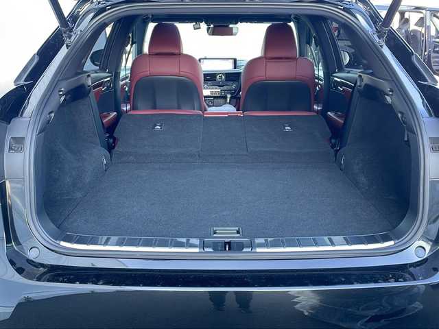 レクサス ＲＸ 200t Fスポーツ 道東・釧路十勝 2017(平29)年 5.4万km グラファイトブラックガラスフレーク ・TRDエアロ/・ワンオーナー/・4WD/・純正ナビ/・CD/DVD/Blu-ray/Bluetooth/・フルセグTV/・サンルーフ/・TRD製エアロ（F/S/R)/・TRD製スポーツマフラー/・レーンキーピングアシスト/・オートマチックハイビーム/・レーダークルーズコントロール/・レザーシート/・エアシート/・シートヒーター/・エアシート/・ステアリングヒーター/・パドルシフト/・ステアリングヒーター/・角型3眼LEDヘッドライト/・フォグランプ/・オートライト/・プッシュスタート/・スマートキー/・スペアキー/・ステアリングスイッチ/・AC100V