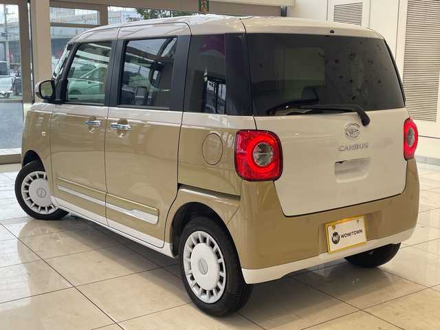 ダイハツ ムーヴ キャンバス ストライプス G 埼玉県 2023(令5)年 0.5万km シャイニングホワイトパール/サンドベージュメタリック スマートアシスト/純正9インチディスプレイオーディオ/　　BT/USB/CarPlay/バックカメラ/両側パワースライドドア/LEDオートライト/シートヒーター/コーナーセンサー/ステアリングスイッチ