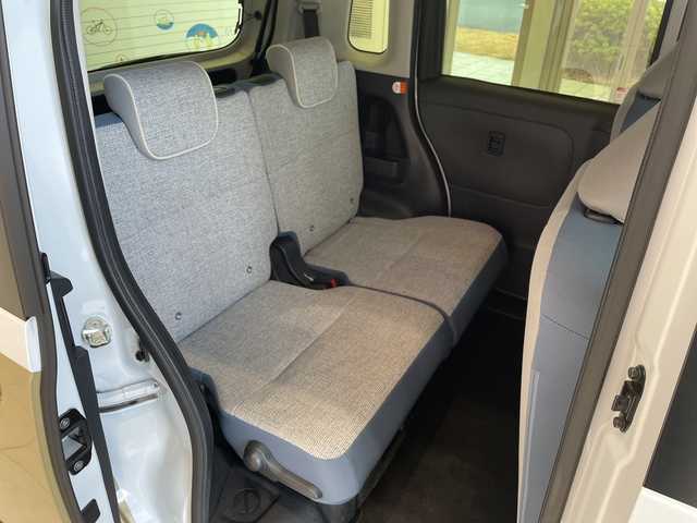 ダイハツ ムーヴ キャンバス ストライプス G 埼玉県 2023(令5)年 0.5万km シャイニングホワイトパール/サンドベージュメタリック スマートアシスト/純正9インチディスプレイオーディオ/　　BT/USB/CarPlay/バックカメラ/両側パワースライドドア/LEDオートライト/シートヒーター/コーナーセンサー/ステアリングスイッチ