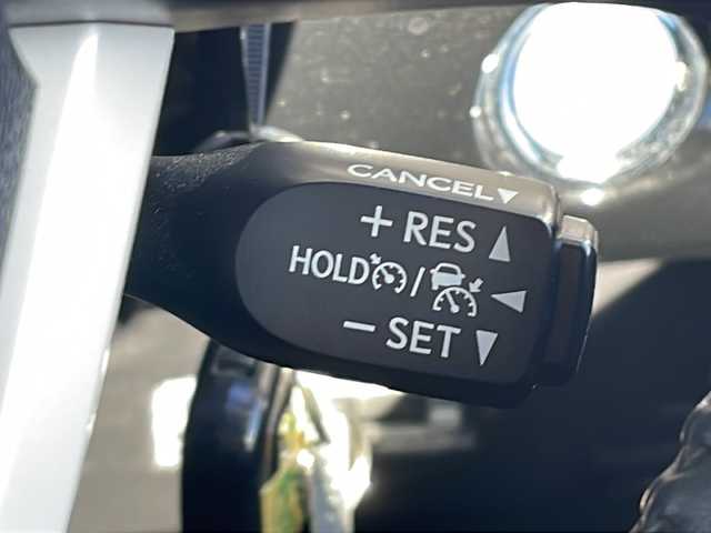 トヨタ プリウス Sセーフティプラス 長野県 2018(平30)年 6.3万km ホワイトパールクリスタルシャイン ４ＷＤ/トヨタセーフティセンス/純正メモリナビフルセグTV/バックカメラ/ETC/ドライブレコーダー/ホイール付き冬タイヤ積込/レーンキープアシスト/純正ＬＥＤヘッドライト