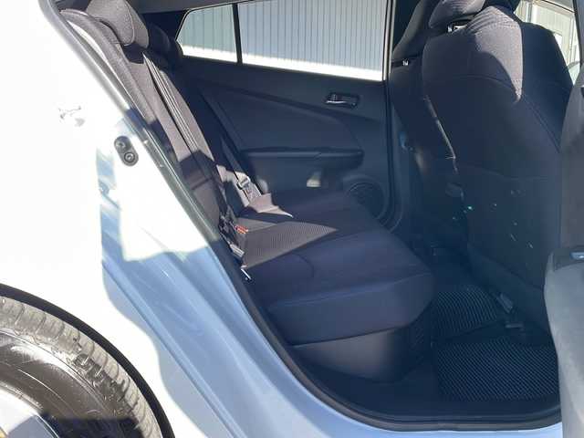 トヨタ プリウス Sセーフティプラス 長野県 2018(平30)年 6.3万km ホワイトパールクリスタルシャイン ４ＷＤ/トヨタセーフティセンス/純正メモリナビフルセグTV/バックカメラ/ETC/ドライブレコーダー/ホイール付き冬タイヤ積込/レーンキープアシスト/純正ＬＥＤヘッドライト