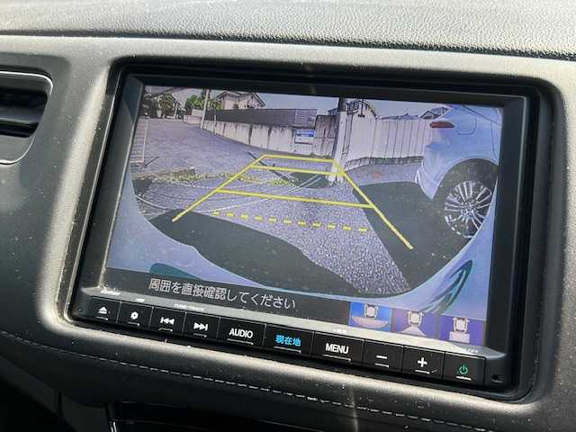 ホンダ ヴェゼル X ホンダセンシング 東京都 2020(令2)年 8.9万km プラチナホワイトパール ワンオーナー/ホンダセンシング/・CMBS/・アダプティブクルーズコントロール/・LKAS/・路外逸脱抑制機能/・誤発進抑制機能/・先行者発進お知らせ機能/純正メモリーナビ、TV/バックカメラ/アイドリングストップ/衝突軽減ブレーキ/ビルトインETC/レーンキープアシスト/パーキングアシスト/SRSエアバック/USB入力端子/スペアキーあり（１本）/保証書/取扱説明書