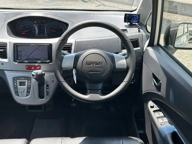 ダイハツ ムーヴ カスタム RS 兵庫県 2012(平24)年 7.7万km パールホワイトⅢ 外部検査実施済み/・ワンオーナー/・社外メモリーナビ（AVIC-RZ06）/・地デジ/DVD/BT/・バックカメラ/・ETC/・シートカバー/・MOMOステアリング/・スマートキー/・ドライブレコーダー/・純正15インチAW/・INNO車内キャリア/・社外LEDフォグランプ