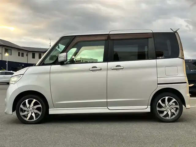 日産 ルークス ハイウェイスター ターボ 静岡県 2011(平23)年 10.6万km シルキーシルバーメタリック エンジンスタートボタン/パワーウィンドウ/パワーステアリング/ターボ/スマートキー/オートエアコン/ETC/CD/CDチェンジャー/ドライブレコーダー/ベンチシート/純正フロアマット/両側パワースライドドア/純正アルミホイール/ABS/盗難防止装置/オートライト/Wエアバック