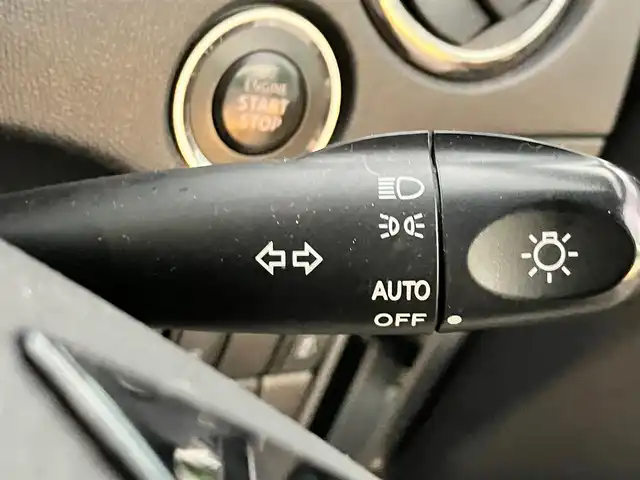 日産 ルークス ハイウェイスター ターボ 静岡県 2011(平23)年 10.6万km シルキーシルバーメタリック エンジンスタートボタン/パワーウィンドウ/パワーステアリング/ターボ/スマートキー/オートエアコン/ETC/CD/CDチェンジャー/ドライブレコーダー/ベンチシート/純正フロアマット/両側パワースライドドア/純正アルミホイール/ABS/盗難防止装置/オートライト/Wエアバック