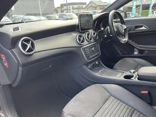 メルセデス・ベンツ ＣＬＡ２５０ 静岡県 2016(平28)年 9.7万km コスモスブラック AMGライン/ワンオーナー/純正HDDナビ・フルセグTV/DVD/CD/SD/Bluetooth/純正18インチアルミホイール/バックカメラ/クルーズコントロール/ハーフレザーシート/前席パワーシート/シートヒーター/HIDライト/スマートキー/プッシュスタート/新車時保証書/取扱説明書