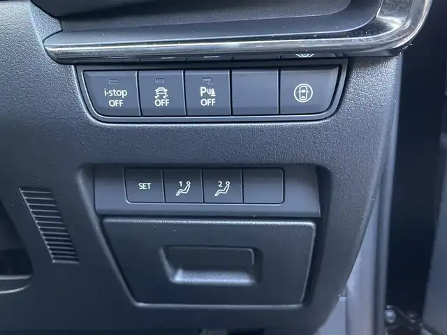 マツダ マツダ３ファストバック 20S プロアクティブ ツーリングS 愛知県 2021(令3)年 2.6万km ジェットブラックマイカ /禁煙車//ワンオーナー//純正ナビ//バックカメラ//フルセグTV・Bluetooth・CD・DVD//ETC//前後ドライブレコーダー【ZDR 025】//ファブリックシート//運転席パワーシート//シートヒーター//ハンドルヒーター//パドルシフト//ヘッドアップディスプレイ//LEDヘッドランプ//オートライト//オートハイビーム//電動格納式ウインカーミラー//クルーズコントロール//横滑り防止装置//スマートブレーキサポート(前進時・後進時)//前後側方接近車両検知//車線逸脱警報//ブラインドスポットモニタリング//レーンキープアシストシステム//前後ドライブレコーダー//トノカバー//イモビライザー//プッシュスタート//スペアキー//新車保証書//取扱説明書