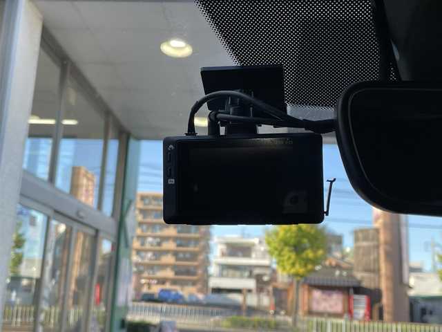 マツダ マツダ３ファストバック 20S プロアクティブ ツーリングS 愛知県 2021(令3)年 2.6万km ジェットブラックマイカ /禁煙車//ワンオーナー//純正ナビ//バックカメラ//フルセグTV・Bluetooth・CD・DVD//ETC//前後ドライブレコーダー【ZDR 025】//ファブリックシート//運転席パワーシート//シートヒーター//ハンドルヒーター//パドルシフト//ヘッドアップディスプレイ//LEDヘッドランプ//オートライト//オートハイビーム//電動格納式ウインカーミラー//クルーズコントロール//横滑り防止装置//スマートブレーキサポート(前進時・後進時)//前後側方接近車両検知//車線逸脱警報//ブラインドスポットモニタリング//レーンキープアシストシステム//前後ドライブレコーダー//トノカバー//イモビライザー//プッシュスタート//スペアキー//新車保証書//取扱説明書