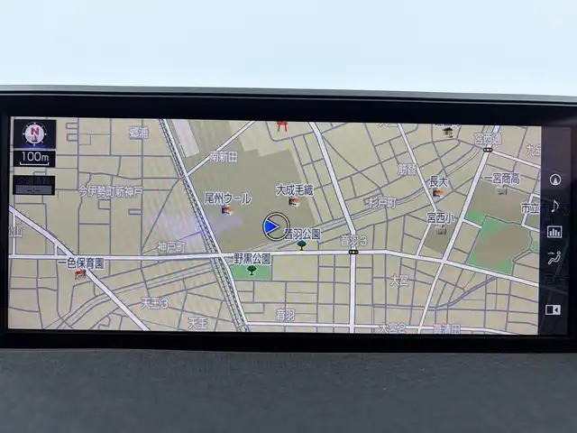 レクサス ＵＸ 250h バージョンC 愛知県 2021(令3)年 4.9万km ソニッククォーツ 純正12.3インチンナビ/アラウンドビューモニター/フルセグTV/レクサスセーフティシステム/クルーズコントロール/衝突被害軽減システム/ブラインドスポットモニター/横滑り防止装置/コーナーセンサー/レーンキープアシスト/オートライト/オートマチックハイビーム/LEDヘッドライト/LEDフォグランプ/パワーシート/シートヒーター/ステアリングヒーター/電動リアゲート/ヘッドアップディスプレイ/パドルシフト/前後ドライブレコーダー/ETC2.0/純正AW/純正フロアマット/プッシュスタート/スマートキー/スペアキー