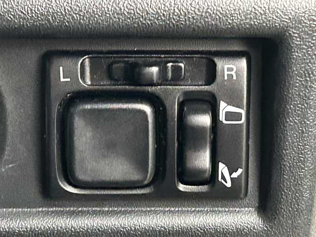 スズキ ジムニー XC 香川県 2021(令3)年 0.5万km シフォンアイボリーメタリックブラック2トーンルーフ 衝突被害軽減ブレーキ/レーンアシスト/社外SDナビ フルセグTV CD DVD BT/バックカメラ/ETC/スマートキー 2個/シートヒーター /LEDオートヘッドライト/フォグライト/電動格納ミラー/クルーズコントロール/ステアリングリモコン/16インチ アルミホイール/オートエアコン/ドラレコ/W サイド エアバッグ