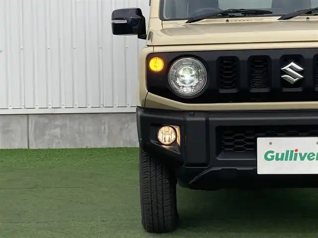 スズキ ジムニー XC 香川県 2021(令3)年 0.5万km シフォンアイボリーメタリックブラック2トーンルーフ 衝突被害軽減ブレーキ/レーンアシスト/社外SDナビ フルセグTV CD DVD BT/バックカメラ/ETC/スマートキー 2個/シートヒーター /LEDオートヘッドライト/フォグライト/電動格納ミラー/クルーズコントロール/ステアリングリモコン/16インチ アルミホイール/オートエアコン/ドラレコ/W サイド エアバッグ