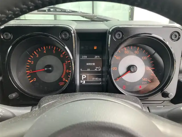 スズキ ジムニー XC 香川県 2021(令3)年 0.5万km シフォンアイボリーメタリックブラック2トーンルーフ 衝突被害軽減ブレーキ/レーンアシスト/社外SDナビ フルセグTV CD DVD BT/バックカメラ/ETC/スマートキー 2個/シートヒーター /LEDオートヘッドライト/フォグライト/電動格納ミラー/クルーズコントロール/ステアリングリモコン/16インチ アルミホイール/オートエアコン/ドラレコ/W サイド エアバッグ