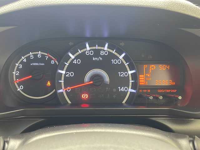 ダイハツ ムーヴ X SAⅡ 沖縄県 2016(平28)年 3.6万km ライトローズマイカメタリックⅡ 純正SDナビ/(Bluetooth CD DVD USB)/バックカメラ/ステアリングスイッチ/純正14インチアルミホイール/横滑り防止装置/コーナーセンサー/盗難防止装置/オートライト/衝突軽減システム/電動格納ミラー/スマートキー/スペアキー/ベンチシート/社外フロアマット