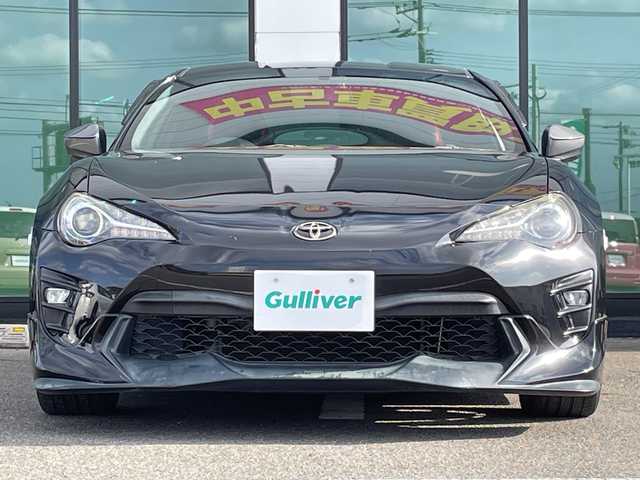 トヨタ ８６ GT 福岡県 2016(平28)年 6万km クリスタルブラックシリカ ・スマートキー/・プッシュスタート/・クルーズコントロール/・純正メモリナビ/　【DVD・Bluetooth・SD・MSV】/・フルセグTV/・ETC/・TRDエアロ/・TRD車高調/・Fタワーバー(TRD)/・Rタワーバー(CUSCO)/・TRD18インチアルミ/・LEDヘッドランプ/・フォグランプ/・純正マット/・保証書/取説