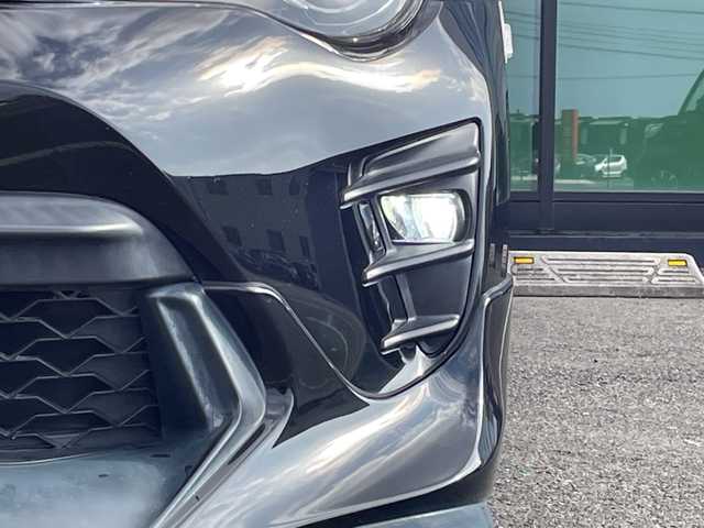 トヨタ ８６ GT 福岡県 2016(平28)年 6万km クリスタルブラックシリカ ・スマートキー/・プッシュスタート/・クルーズコントロール/・純正メモリナビ/　【DVD・Bluetooth・SD・MSV】/・フルセグTV/・ETC/・TRDエアロ/・TRD車高調/・Fタワーバー(TRD)/・Rタワーバー(CUSCO)/・TRD18インチアルミ/・LEDヘッドランプ/・フォグランプ/・純正マット/・保証書/取説