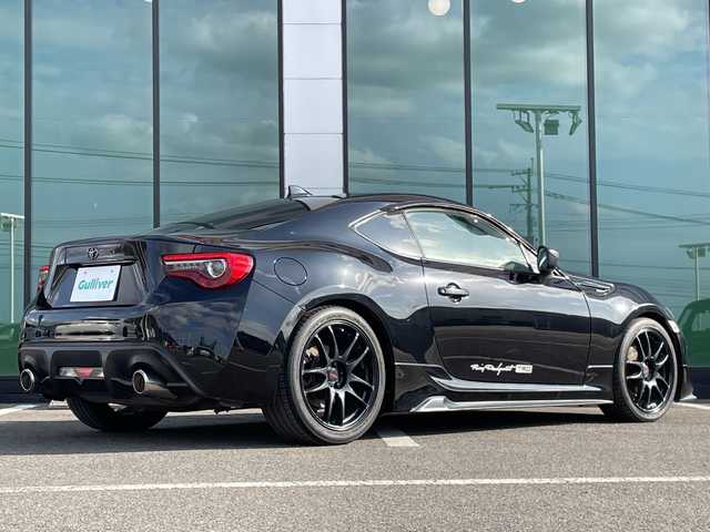 トヨタ ８６ GT 福岡県 2016(平28)年 6万km クリスタルブラックシリカ ・スマートキー/・プッシュスタート/・クルーズコントロール/・純正メモリナビ/　【DVD・Bluetooth・SD・MSV】/・フルセグTV/・ETC/・TRDエアロ/・TRD車高調/・Fタワーバー(TRD)/・Rタワーバー(CUSCO)/・TRD18インチアルミ/・LEDヘッドランプ/・フォグランプ/・純正マット/・保証書/取説