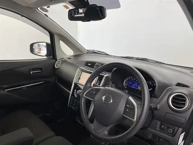日産 デイズ ハイウェイスターG ターボ 富山県 2018(平30)年 6.8万km ブラック ワンオーナー/ターボ/純正ナビ（AM/FM/CD/DVD/AUX/BT）/フルセグTV/アラウンドビューモニター/クルーズコントロール/衝突被害軽減ブレーキ/レーンキープアシスト/オートマチックハイビーム/LEDヘッドライト/コーナーセンサー/スマートキー×２/プッシュスタート/アイドリングストップ/ドアバイザー/純正フロアマット/保証書