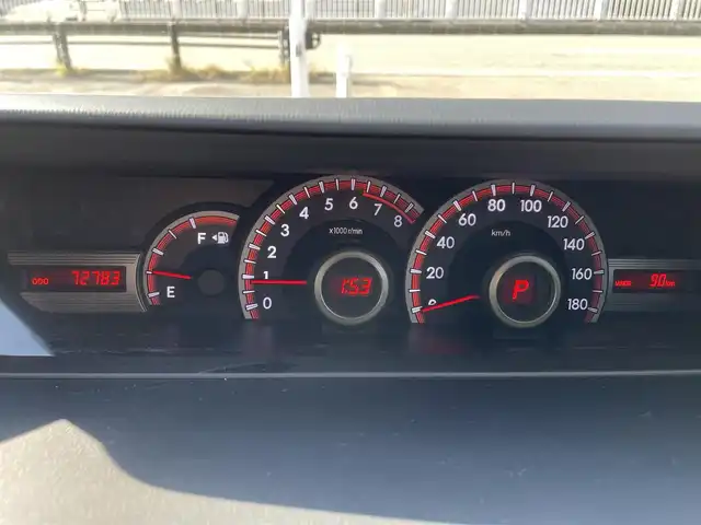 トヨタ ヴォクシー ZS 煌Z 岐阜県 2013(平25)年 7.3万km ブラック 4WD/両側パワースライドドア/フロントサイドエアロパーツ(モデリスタ)/ダブルオートエアコン/ウォークスルー/ナビ/【Bluetooth．CD.DVD.AM/FM】/GPS(ASSURA)/ETC/ドライブレコーダー/バックカメラ/ハーフレザーシート/純正フロアマット/センターデフロック/アルミホイール(VELVA)/スマートキー/保証書/取扱説明書/スペアキー