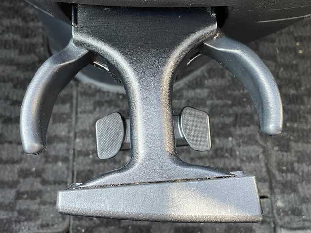 トヨタ ヴォクシー ZS 煌Z 岐阜県 2013(平25)年 7.3万km ブラック 4WD/両側パワースライドドア/モデリスタエアロ/ハーフレザーシート/純正ナビ/【Bluetooth．CD.DVD.AM/FM】/GPS(ASSURA)/ETC/ドライブレコーダー/バックカメラ/ハーフレザーシート/純正フロアマット/センターデフロック/スマートキー/保証書/取扱説明書/スペアキー