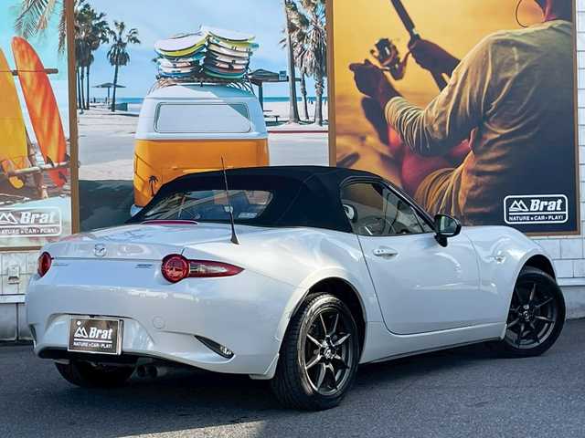 マツダ ロードスター S レザーパッケージ 宮崎県 2015(平27)年 6.2万km セラミックM ＢＯＳＥサウンド/メーカーナビ/バックカメラ/黒レザーシート/シートヒーター/ブラインドスポットモニター/レーンキープアシスト/パドルシフト/フルセグＴＶ　USB　AUX　Ｂｌｕｅｔｏｏｔｈ　ＤＶＤ再生/ＥＴＣ/純正フロアマット/プッシュスタート/スペアキー/取扱説明書/保証書