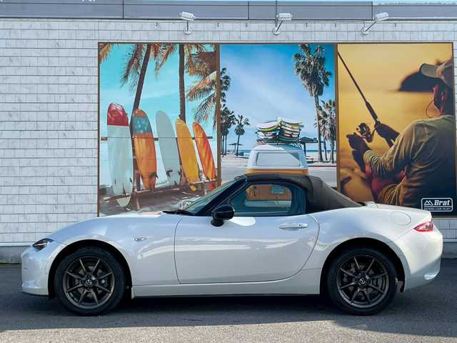 マツダ ロードスター S レザーパッケージ 宮崎県 2015(平27)年 6.2万km セラミックM ＢＯＳＥサウンド/メーカーナビ/バックカメラ/黒レザーシート/シートヒーター/ブラインドスポットモニター/レーンキープアシスト/パドルシフト/フルセグＴＶ　USB　AUX　Ｂｌｕｅｔｏｏｔｈ　ＤＶＤ再生/ＥＴＣ/純正フロアマット/プッシュスタート/スペアキー/取扱説明書/保証書