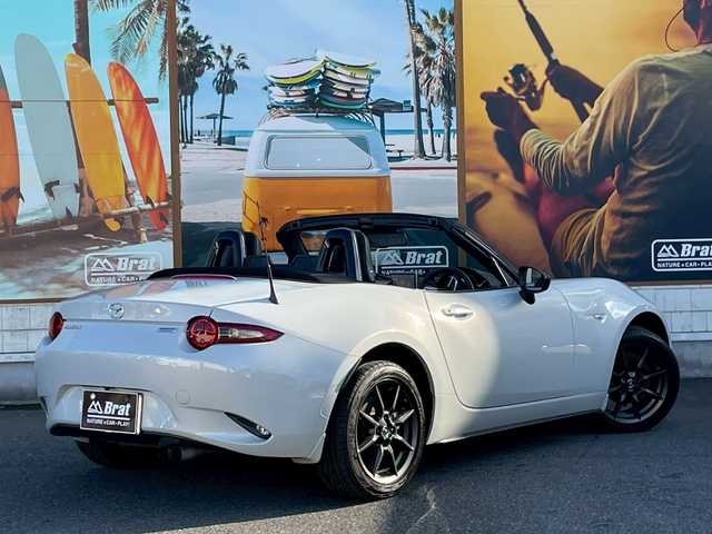 マツダ ロードスター S レザーパッケージ 宮崎県 2015(平27)年 6.2万km セラミックM ＢＯＳＥサウンド/メーカーナビ/バックカメラ/黒レザーシート/シートヒーター/ブラインドスポットモニター/レーンキープアシスト/パドルシフト/フルセグＴＶ　USB　AUX　Ｂｌｕｅｔｏｏｔｈ　ＤＶＤ再生/ＥＴＣ/純正フロアマット/プッシュスタート/スペアキー/取扱説明書/保証書