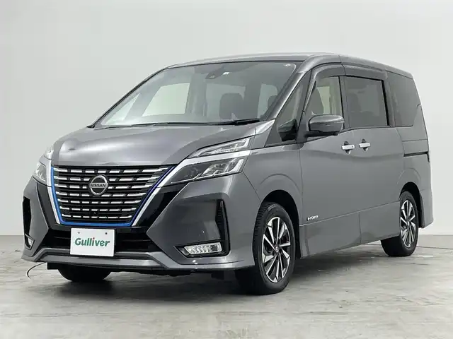 日産 セレナ e－パワー ハイウェイスター V 群馬県 2020(令2)年 2.6万km ダークメタルグレー エマージェンシーブレーキ　フリップダウンモニター　純正１０インチナビ　アラウンドビューモニター　両側パワースライドドア　車線逸脱防止装置　ＢＳＩ　クロストラフィックアラート　ＥＴＣ　前後ドラレコ