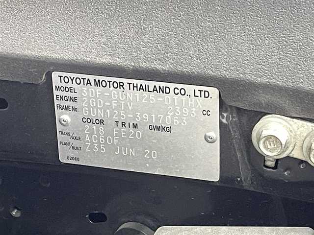トヨタ ハイラックス Z 熊本県 2020(令2)年 2.2万km アティチュードブラックマイカ 純正ナビNSZT-W68T（ＣＤ・ＤＶＤ・フルセグ・ＢＴ）/バックカメラ　/社外ミラー型前後ドライブレコーダー　/ＥＴＣ　/前後クリアランスソナー　/ダウンヒルアシスト　/トヨタセーフティーセンス/・プリクラッシュセーフティ/・ロードサインアシスト/・レーンディパーチャーアラート/・アダブティブクルーズコントロール/・先行車発進お知らせ/横滑り防止/アイドリングストップ/純正フロアマット/純正１７インチAW/オートライト　/ＬＥＤヘッドライト/スマートキー/プッシュスタート/スペアキー1本/保証書/取扱説明書