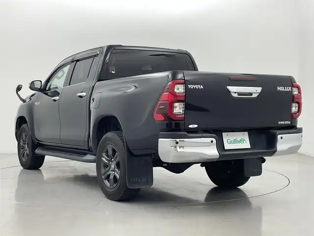 トヨタ ハイラックス Z 熊本県 2020(令2)年 2.2万km アティチュードブラックマイカ 純正ナビNSZT-W68T（ＣＤ・ＤＶＤ・フルセグ・ＢＴ）/バックカメラ　/社外ミラー型前後ドライブレコーダー　/ＥＴＣ　/前後クリアランスソナー　/ダウンヒルアシスト　/トヨタセーフティーセンス/・プリクラッシュセーフティ/・ロードサインアシスト/・レーンディパーチャーアラート/・アダブティブクルーズコントロール/・先行車発進お知らせ/横滑り防止/アイドリングストップ/純正フロアマット/純正１７インチAW/オートライト　/ＬＥＤヘッドライト/スマートキー/プッシュスタート/スペアキー1本/保証書/取扱説明書