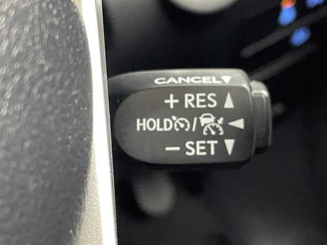 トヨタ ハイラックス Z 熊本県 2020(令2)年 2.2万km アティチュードブラックマイカ 純正ナビNSZT-W68T（ＣＤ・ＤＶＤ・フルセグ・ＢＴ）/バックカメラ　/社外ミラー型前後ドライブレコーダー　/ＥＴＣ　/前後クリアランスソナー　/ダウンヒルアシスト　/トヨタセーフティーセンス/・プリクラッシュセーフティ/・ロードサインアシスト/・レーンディパーチャーアラート/・アダブティブクルーズコントロール/・先行車発進お知らせ/横滑り防止/アイドリングストップ/純正フロアマット/純正１７インチAW/オートライト　/ＬＥＤヘッドライト/スマートキー/プッシュスタート/スペアキー1本/保証書/取扱説明書
