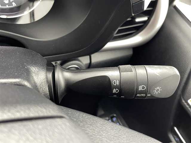 トヨタ ハイラックス Z 熊本県 2020(令2)年 2.2万km アティチュードブラックマイカ 純正ナビNSZT-W68T（ＣＤ・ＤＶＤ・フルセグ・ＢＴ）/バックカメラ　/社外ミラー型前後ドライブレコーダー　/ＥＴＣ　/前後クリアランスソナー　/ダウンヒルアシスト　/トヨタセーフティーセンス/・プリクラッシュセーフティ/・ロードサインアシスト/・レーンディパーチャーアラート/・アダブティブクルーズコントロール/・先行車発進お知らせ/横滑り防止/アイドリングストップ/純正フロアマット/純正１７インチAW/オートライト　/ＬＥＤヘッドライト/スマートキー/プッシュスタート/スペアキー1本/保証書/取扱説明書