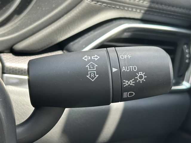 マツダ ＣＸ－８ XD ブラックトーンエディション 福岡県 2023(令5)年 1.4万km プラチナクォーツメタリック ワンオーナー/純正メーカーナビ（フルセグTV・AM・FM・Bluetooth）/全方位カメラ/3列シート/パワーシート/ヒートシーター/パワーバックドア/レーダークルーズコントロール/純正ドライブレコーダー/ワイヤレス充電(置くだけ充電）/ETC/TCS/WACエアコン/純正19インチアルミホイール/純正フロアマット/ウォークスルー/コーナーセンサー/LEDヘッドライト/オートライト/スマートキー×2本/USB入力端子/横滑り防止装置/盗難防止装置/カーテンエアバック/取扱説明書/保証書