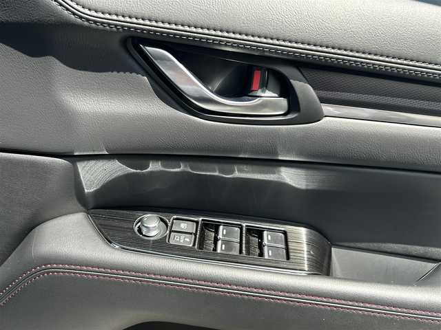 マツダ ＣＸ－８ XD ブラックトーンエディション 福岡県 2023(令5)年 1.4万km プラチナクォーツメタリック ワンオーナー/純正メーカーナビ（フルセグTV・AM・FM・Bluetooth）/全方位カメラ/3列シート/パワーシート/ヒートシーター/パワーバックドア/レーダークルーズコントロール/純正ドライブレコーダー/ワイヤレス充電(置くだけ充電）/ETC/TCS/WACエアコン/純正19インチアルミホイール/純正フロアマット/ウォークスルー/コーナーセンサー/LEDヘッドライト/オートライト/スマートキー×2本/USB入力端子/横滑り防止装置/盗難防止装置/カーテンエアバック/取扱説明書/保証書